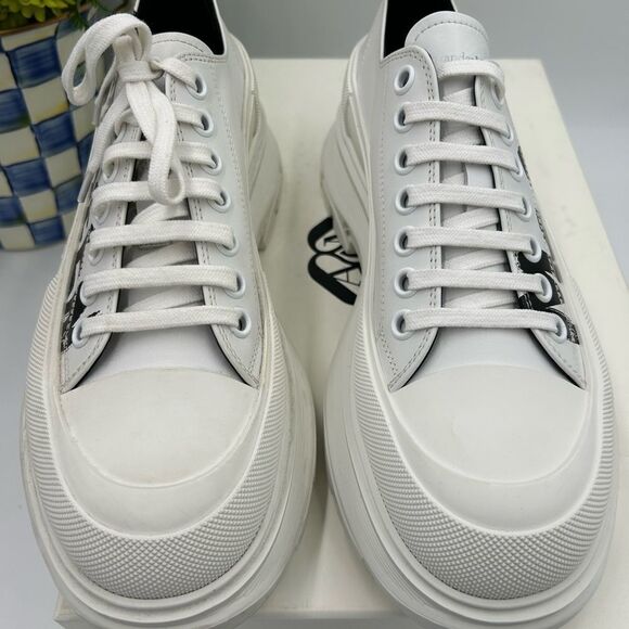 Men’s Alexander, McQueen Red slick low top sneakers size 42 made in Italy - Picture 11 of 14